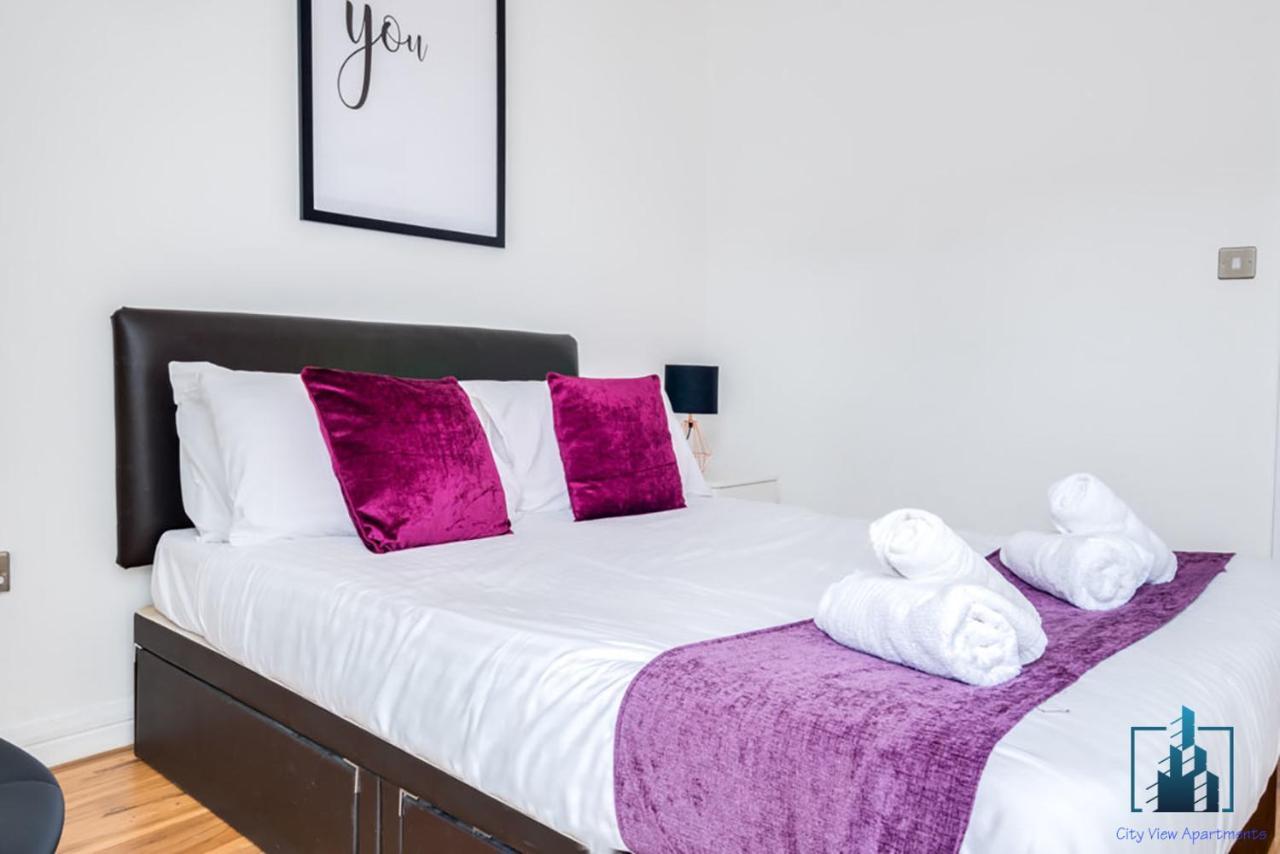 Apartment Centre View Very Close To Bullring *